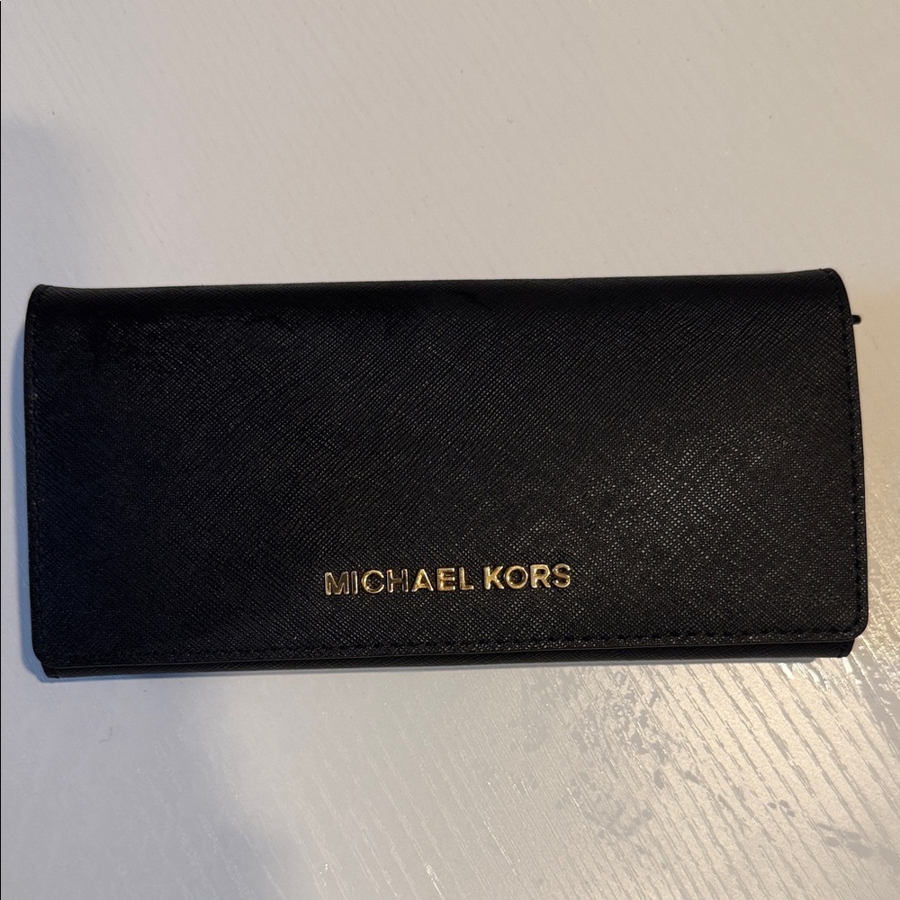 Michael Kors Black and Gold Key Holder
